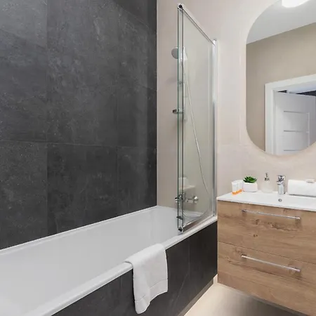 Casa Feliz Zablocie For 4 Guests Cracow By Renters Apartment *
