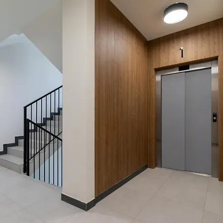 Casa Feliz Zablocie For 4 Guests Cracow By Renters דירה