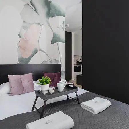Casa Feliz Zablocie For 4 Guests Cracow By Renters *